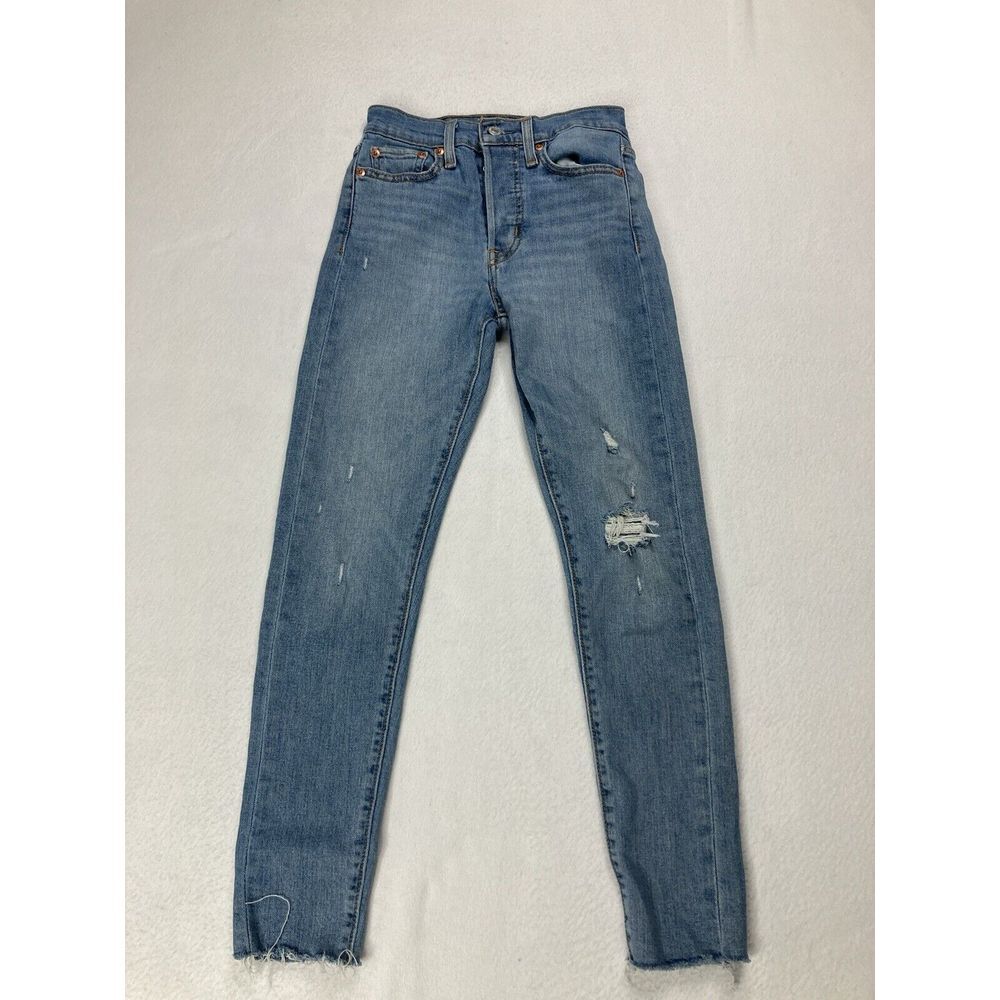 Levis Blue Light Wash Distressed Wedgie Skinny Fit Button Fly Jean Womens 24